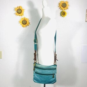 Fossil Explorer Crossbody Purse Teal Leather With 3 Zippers Purse